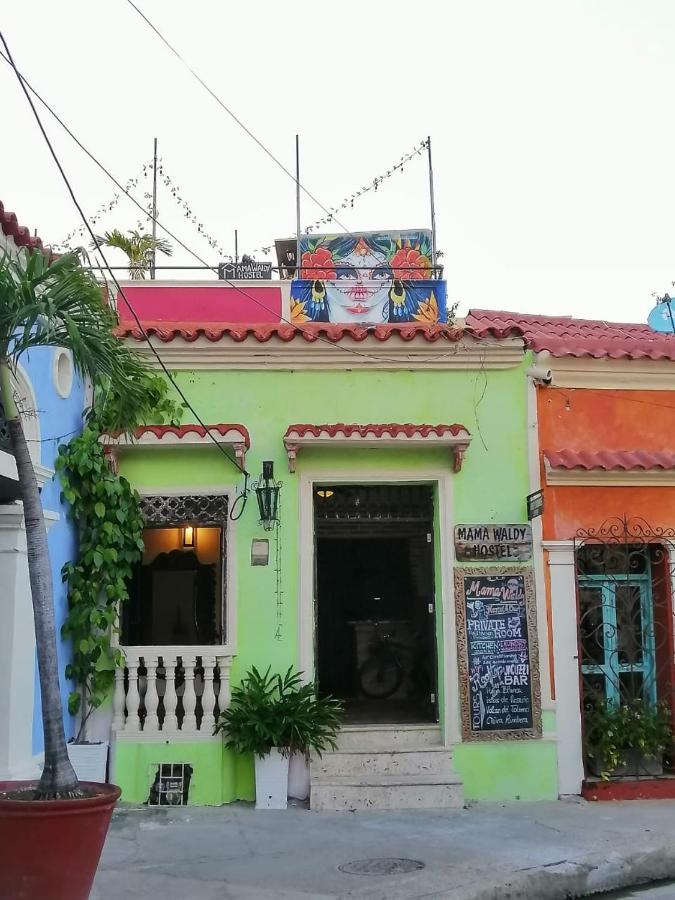 Casa Mama Waldy Hostel Картахена Экстерьер фото