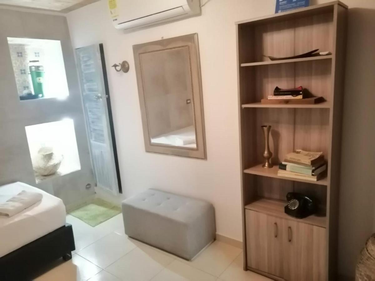 Casa Mama Waldy Hostel Картахена Экстерьер фото
