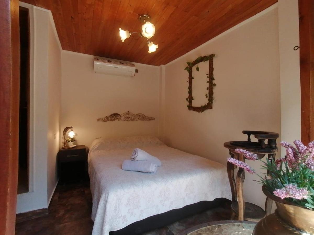 Casa Mama Waldy Hostel Картахена Экстерьер фото