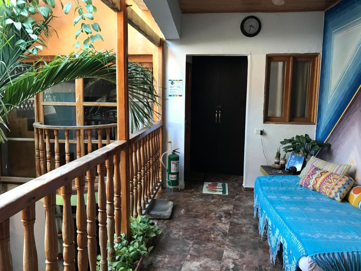 Casa Mama Waldy Hostel Картахена Экстерьер фото