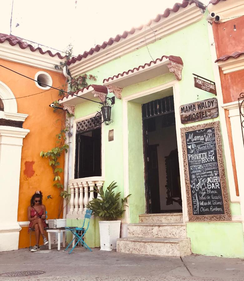 Casa Mama Waldy Hostel Картахена Экстерьер фото