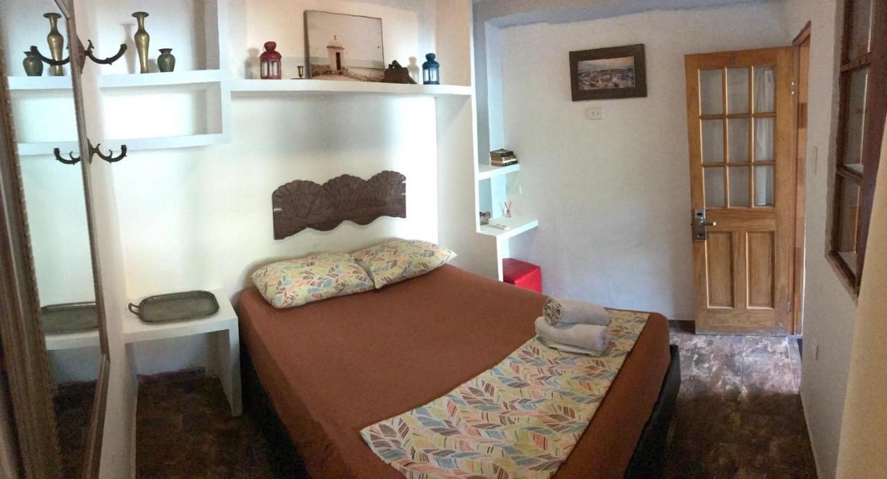 Casa Mama Waldy Hostel Картахена Экстерьер фото